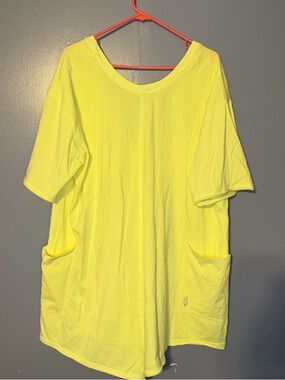 ✨ Free People Movement Oversized Tee – Size M ✨
